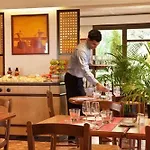 Kyriad Caen Nord - Отель 3*