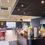 Отель Kyriad Caen Nord -