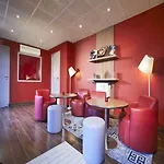 Отель Kyriad Caen Nord -