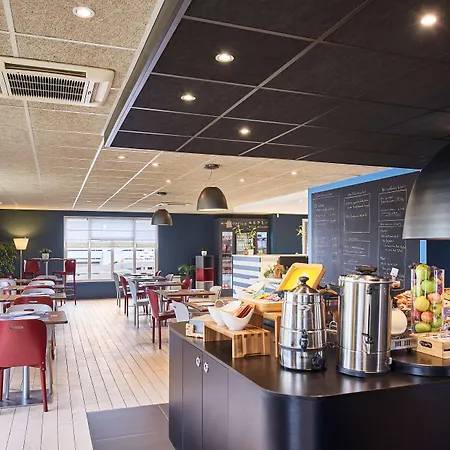 Hotel Kyriad Caen Nord -