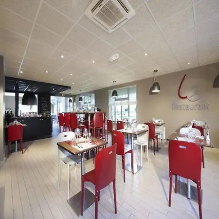 Отель Kyriad Caen Nord - 3*