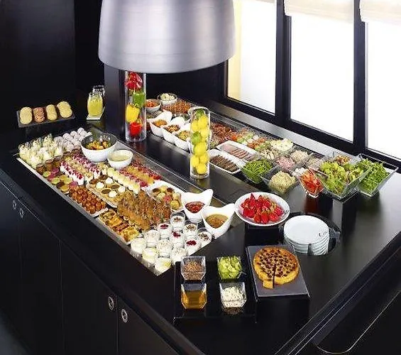 Hotel Kyriad Caen Nord -