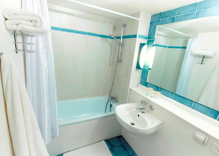 Kyriad Caen Nord - Hérouville-saint-clair Hotel