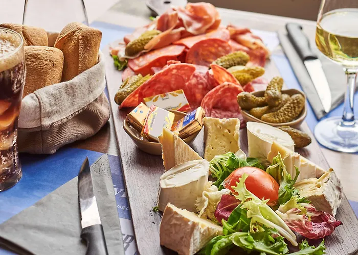 Kyriad Caen Nord - Hérouville-saint-clair Hotel