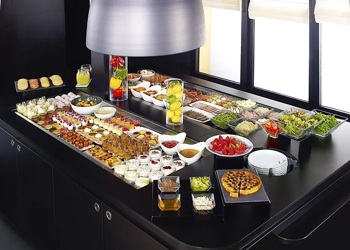 Hotel Kyriad Caen Nord -